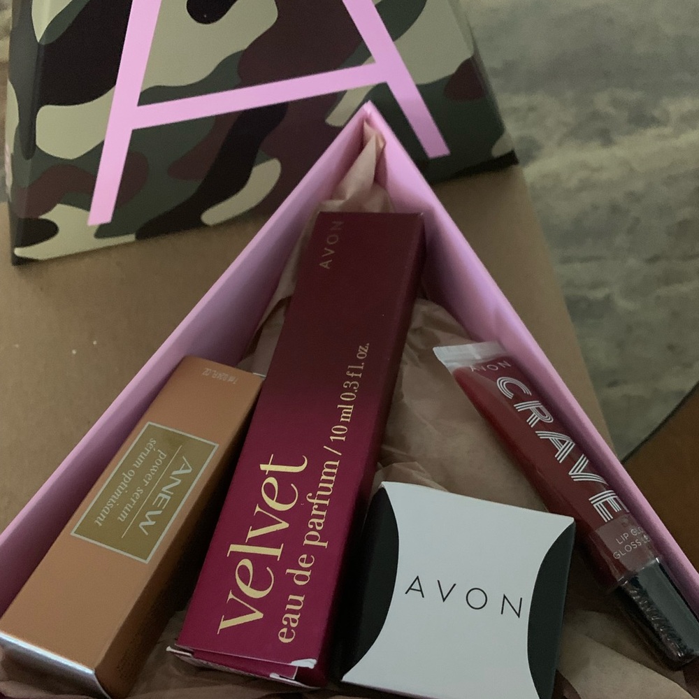 Avon A Box Includes Anew, Crave Lip Gloss, Velvet